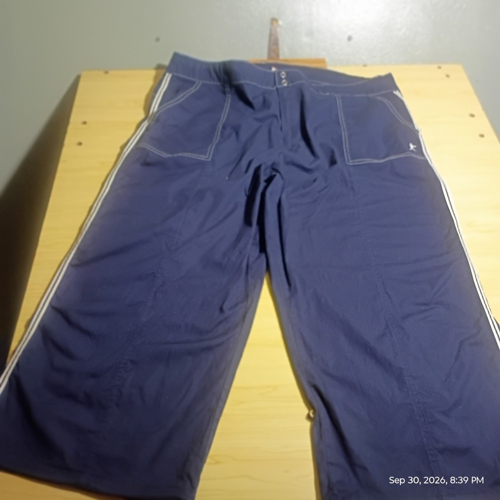 Danskin Now Capri Pants, Women XL Navy Nite Striped Drawstring DN623439